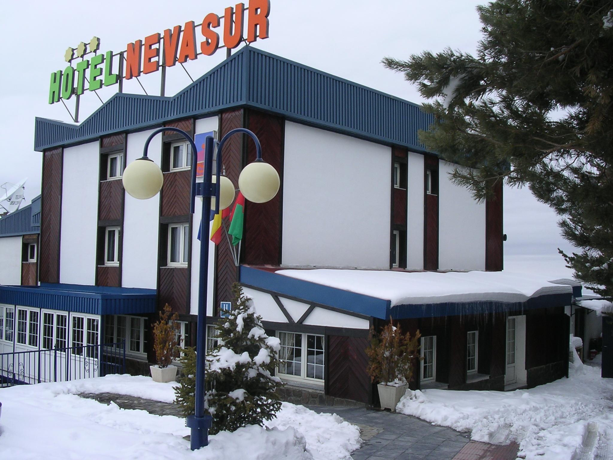 Hotel Nevasur Sierra Nevada Exterior photo