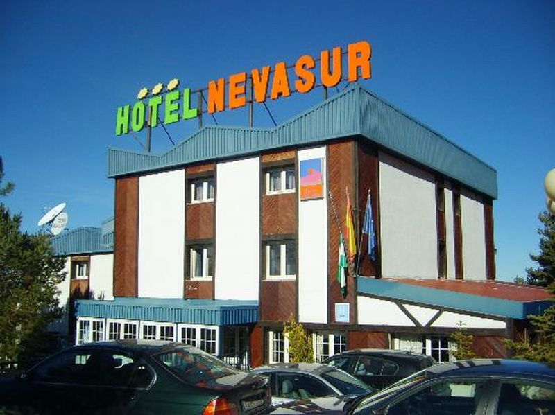 Hotel Nevasur Sierra Nevada Exterior photo